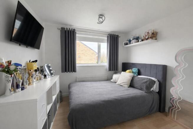 3 bed Semi-Detached for sale Image 7