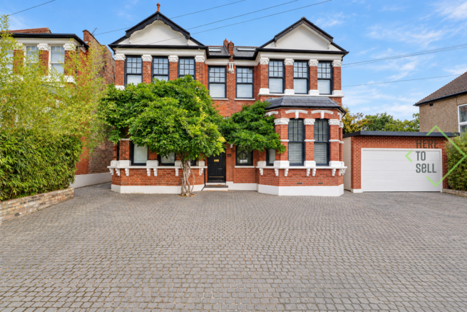Friern Park, Finchley, N12 -Drive