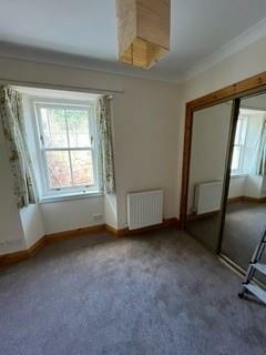 Bedroom 1.jpg