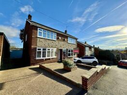 18, St Andrews Way, Ardsley, Barnsley S71 5DB