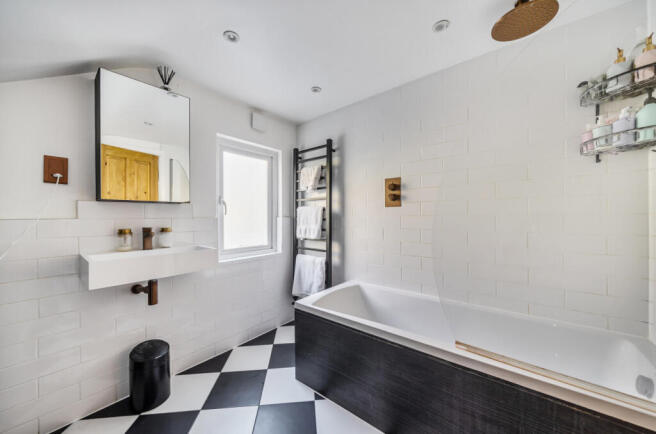 1369409-15-691b63...