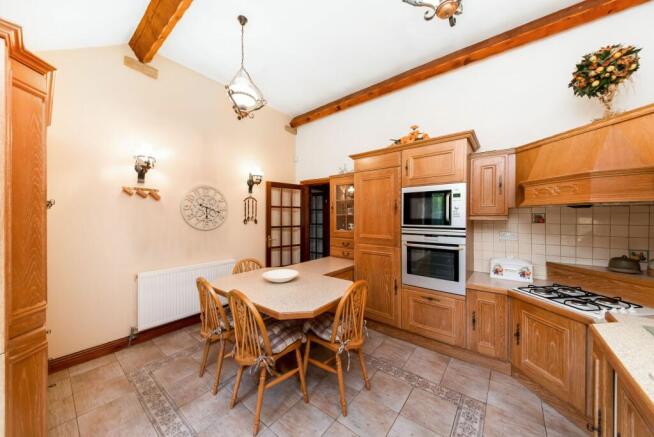 BREAKFAST KITCHEN