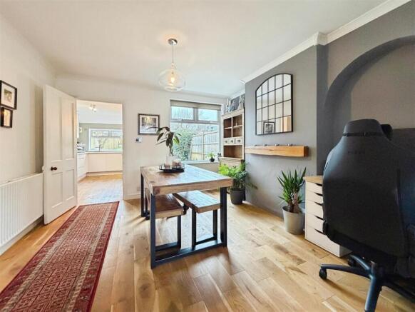 e22b9504--461F-A024-65056C9A2D14-44631-000011E2415