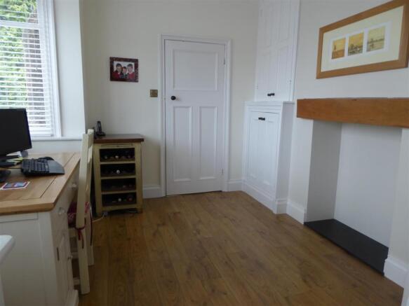 BREAKFAST ROOM