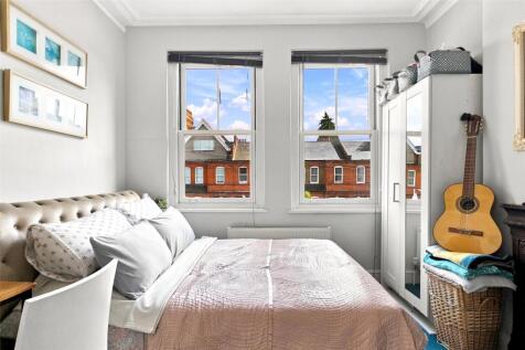 Gladstone Avenue, London, N22