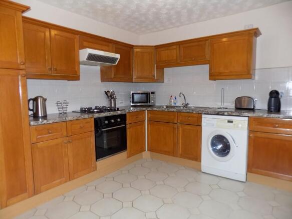 Eat-in Kitchen