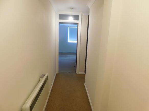 2a Wentworth Hallway