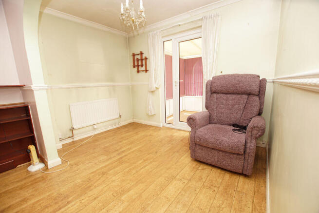 Lounge/Dining 
