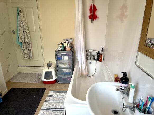 2 bed Terraced for sale Image 8