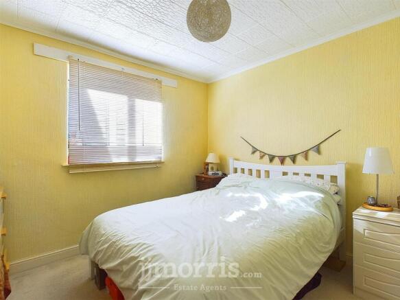 Bedroom 2 (Rear)