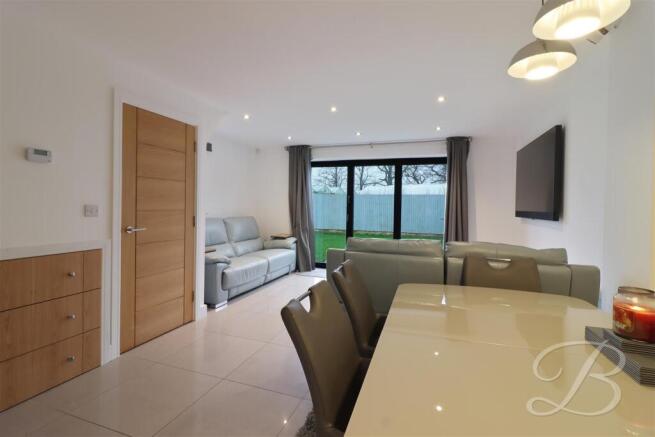 House in Bolsover, Glapwell - More