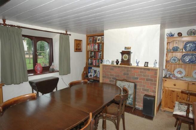 Cottage Dining Rm