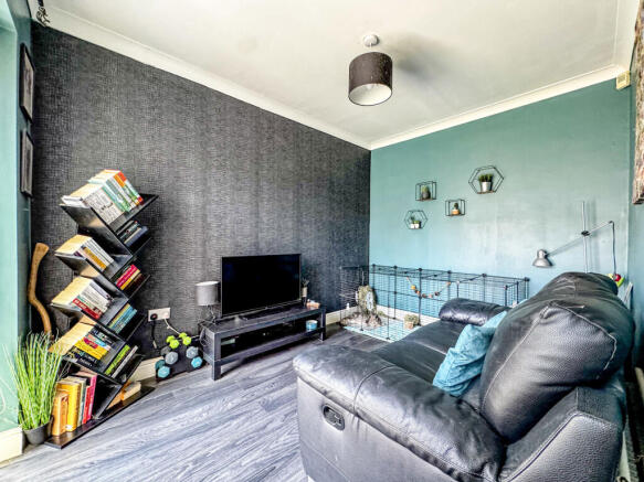 3 bed Semi-Detached for sale Image 10