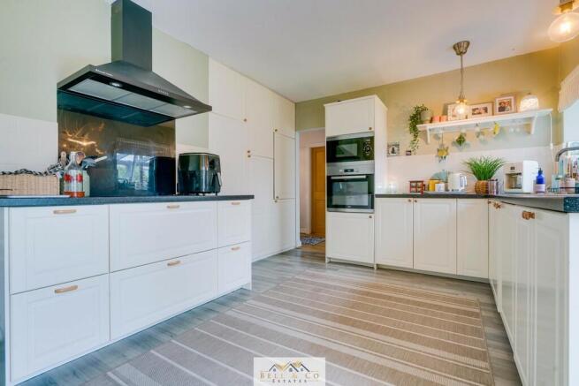 Kitchen Diner  3