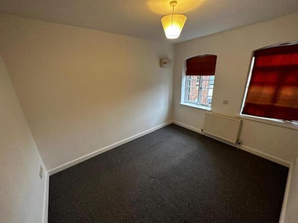 1 bed Apartment to rent Image 7