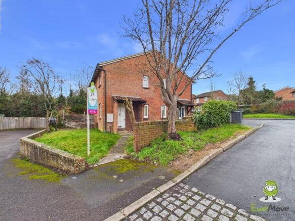 EweMove Estate Agents Basingstoke - Mahler Close 