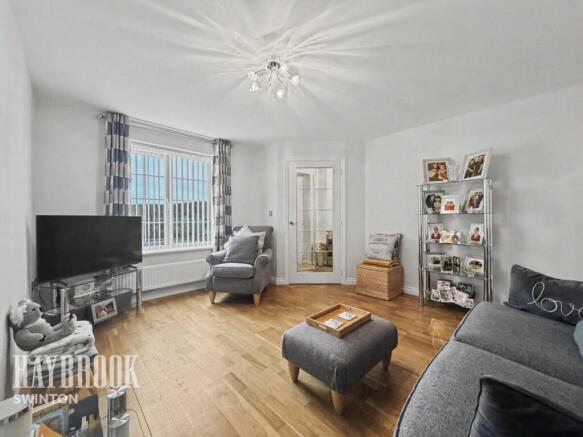 3 bed Semi-Detached for sale Image 4