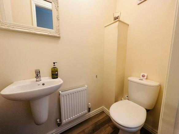 Ground Floor w.c