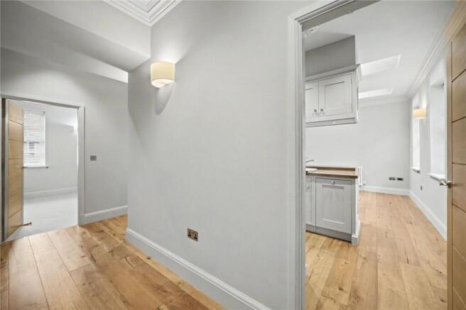 2 bed Apartment for sale Image 9