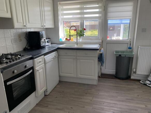Kitchen..jpg