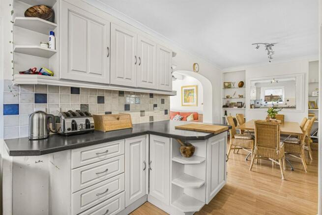 Kitchen/Breakfast Ro
