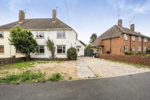 18, Cherry Close, Newbury RG14 1LS