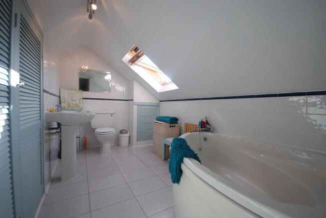 En-suite Bathroom