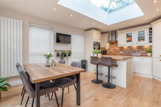 Kitchen/Breakfast Room