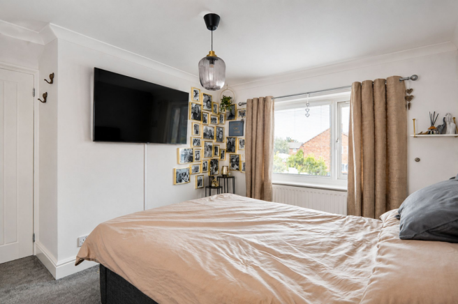 3 bed Semi-Detached for sale Image 12