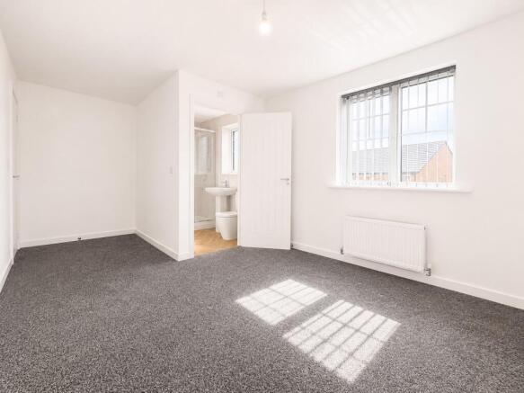 3 bed Detached to rent Image 10