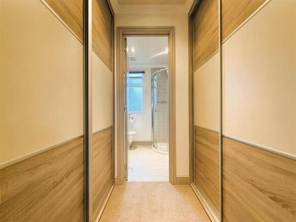 2 bed Park Home for sale Image 10