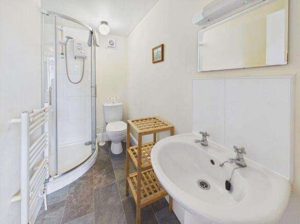 2 bed Flat for sale Image 8