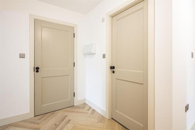2 bed Apartment for sale Image 10