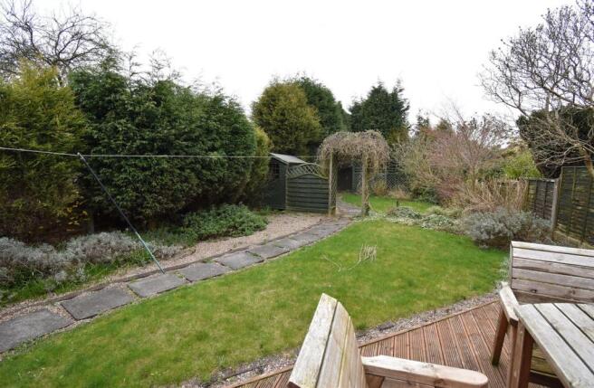 REAR GARDEN1.jpg
