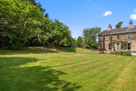 6 Whinney Field, Halifax HX3 0NP