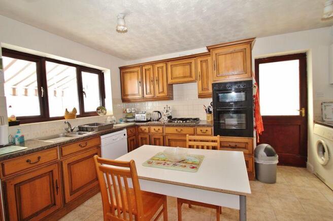 Kitchen/Breakf...