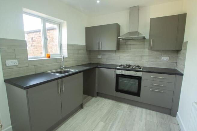 3 bed House to rent Image 9