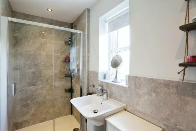 Ensuite Shower Room