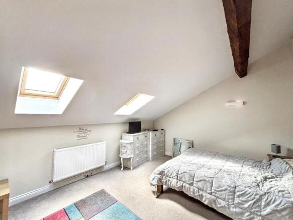 4 bed Terraced for sale Image 4