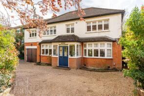 8, Ollards Grove, Loughton IG10 4DW
