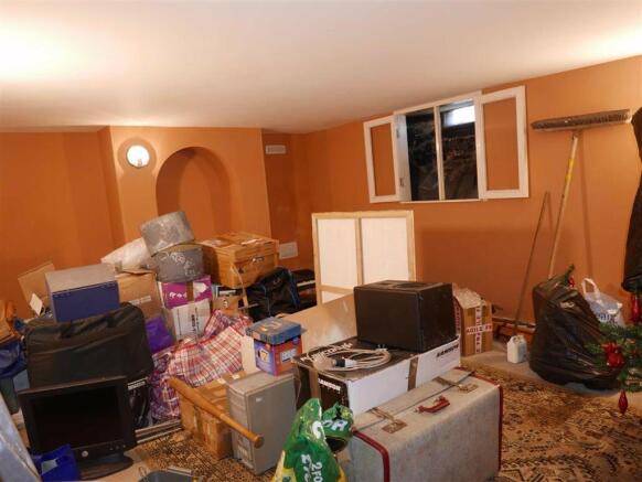 Photo 8