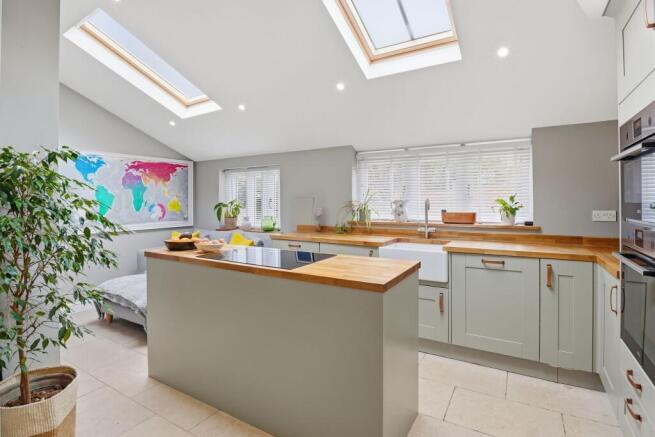 Kitchen/Breakfast Room