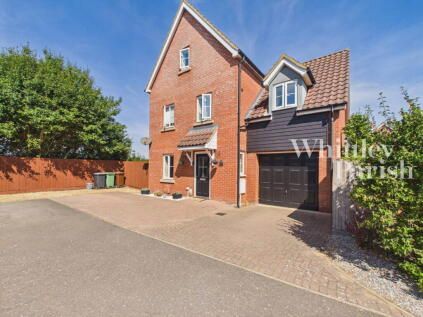 Lime Tree Avenue, Long Stratton, Norwich NR15 2TL