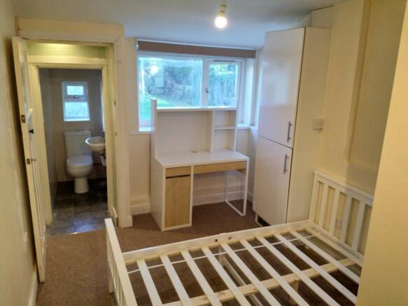 Ground floor rear be