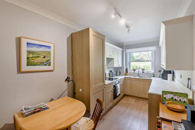 8690625-interior01-800.jpg