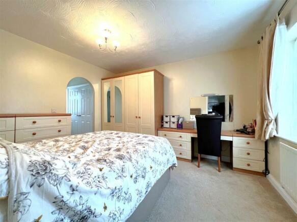 bedroom 1,.jpg