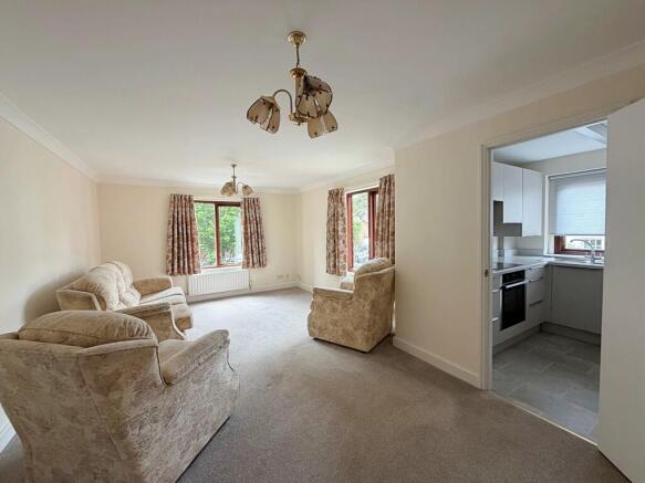 Spacious Living R...