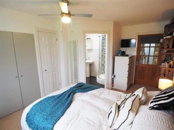 Bedroom One Into En-Suite 150