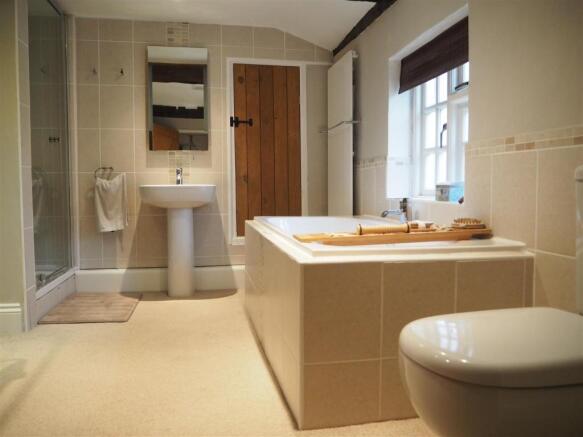 Four Piece Bathroom 532