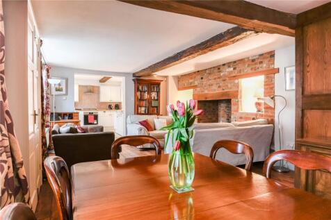 Five Alls Court, London Road, Marlborough, SN8